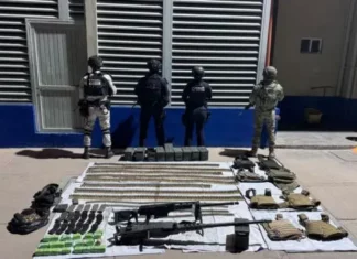 Aseguran calibres .50, chalecos y GMC robada en Coyame