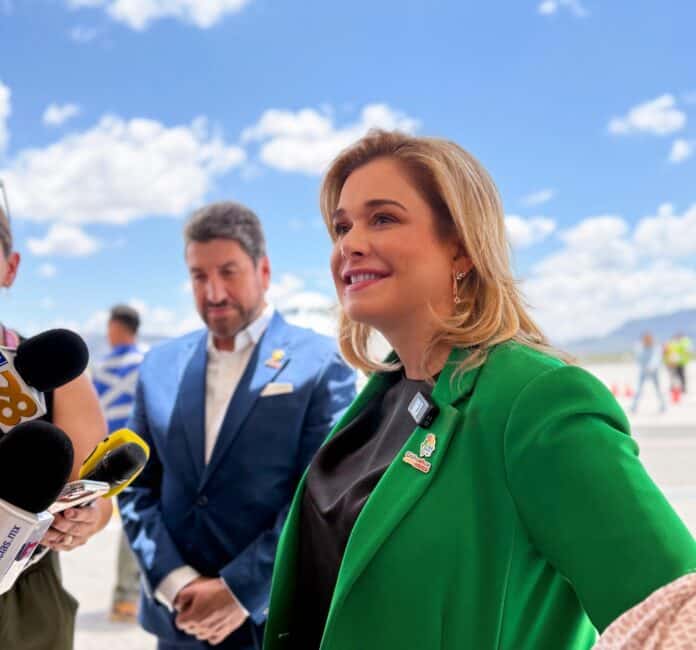 6d62cb8f-0a2d-4b4b-a0b3-ea1c210e2f7f