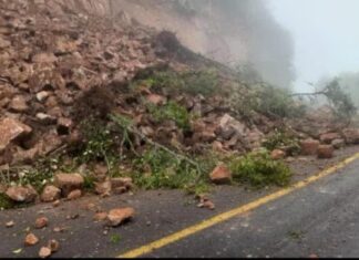Lluvias dañan carreteras en la Sierra