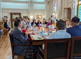 Ayuntamiento amplía presupuesto para programas educativos en Chihuahua