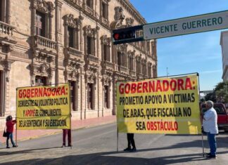 Protesta de afectados por Aras bloquea calle Aldama