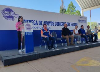 Gobierno estatal entrega apoyos a familias afectadas por lluvias en Chihuahua