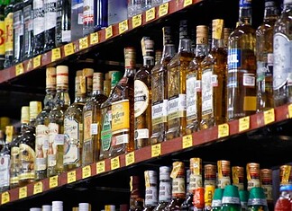 Extienden horario de venta de alcohol en Juárez