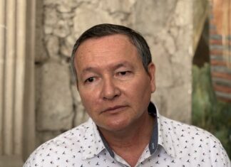 Transportistas buscan apoyo ante alza del diésel