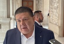 Esposa de César Duarte sigue proceso migratorio desde su domicilio