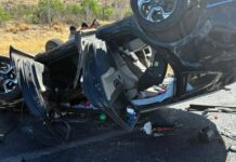 Vuelca familia en carretera Delicias-Chihuahua