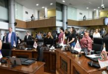 Rechazaron comparecencia de Maru Campos en el Congreso