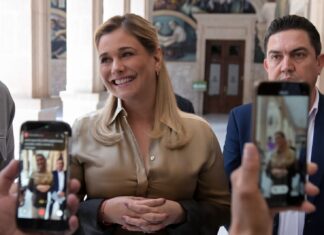 Maru Campos comparecerá ante la FGR
