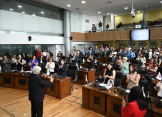 Reconoce Congreso trayectoria de Enrique Carbajal “Sebastián”