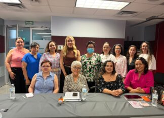 Reconoce Herminia Gómez a maestras y maestros de Chihuahua