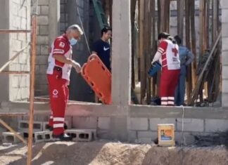 Adulto mayor cae de seis metros en construcción de Altozano