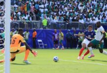 Francia vence 3-1 a Senegal en su debut mundialista