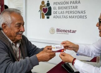 Bienestar entrega más de 7 mil tarjetas y abre registro de pensiones