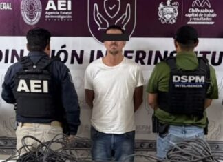 Cateo por robo a plantel escolar deja auto y cableado asegurados