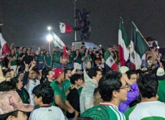 Festejan chihuahuenses; abarrotaron el Pancho Villa