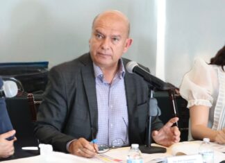 “Ley agandalle”: acusa Cuauhtémoc Estrada regresión democrática en reforma electoral impulsada por PAN, PRI, MC y Verde