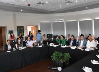 Notifican turno de iniciativas constitucionales para autonomía de la FGE