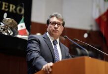 Diputados alistan debate para regular uso de celulares en escuelas