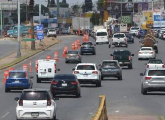 Caos vial en la Tecnológico por obras en Los Arcos