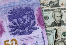 Dólar sube en ventanillas; se vende en $17.56
