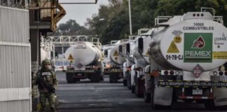 Plantean rastreo satelital de pipas para reforzar combate al huachicol fiscal