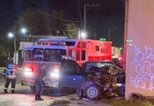 Encontronazo en la Lombardo Toledano deja dos lesionados de gravedad